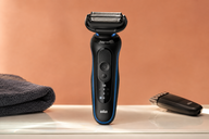 Copertina di Braun Series 5 al 48%: rade viso e corpo, da prendere al volo