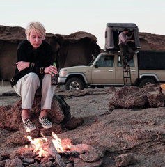 Copertina di Amore e morte in Namibia: trama, cast e dove vederlo in streaming