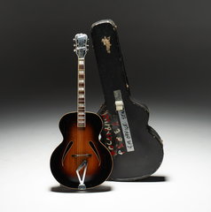 Copertina di George Michael: all’asta la Gretsch di Faith, stimata fino a 120.000 sterline