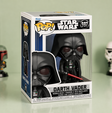 Funko Pop Darth Vader a 13,90€, una presenza inconfondibile in vetrina