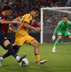 Copertina di Dove vedere Cagliari-Lecce oggi: orario, canale TV e streaming
