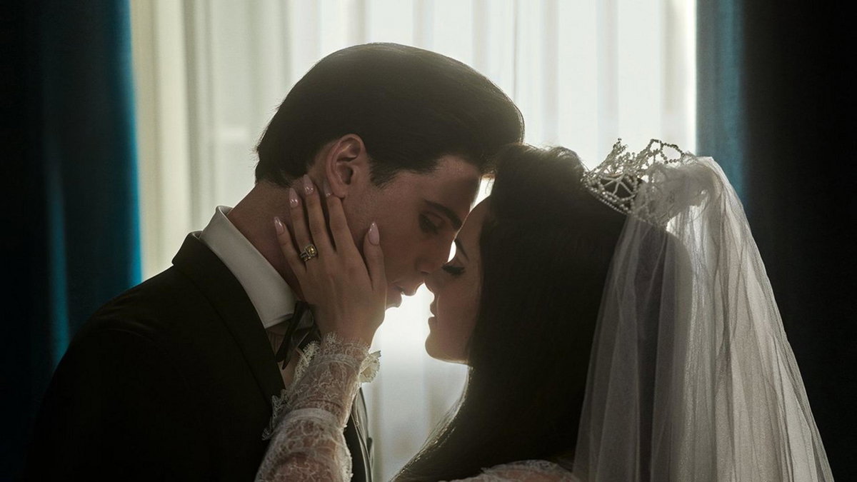 Immagine di La colonna sonora di Priscilla: quali canzoni si sentono nel film?