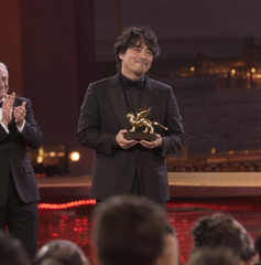 Copertina di Dove vedere Venezia 83 oggi: orario, canale e streaming della cerimonia di chiusura