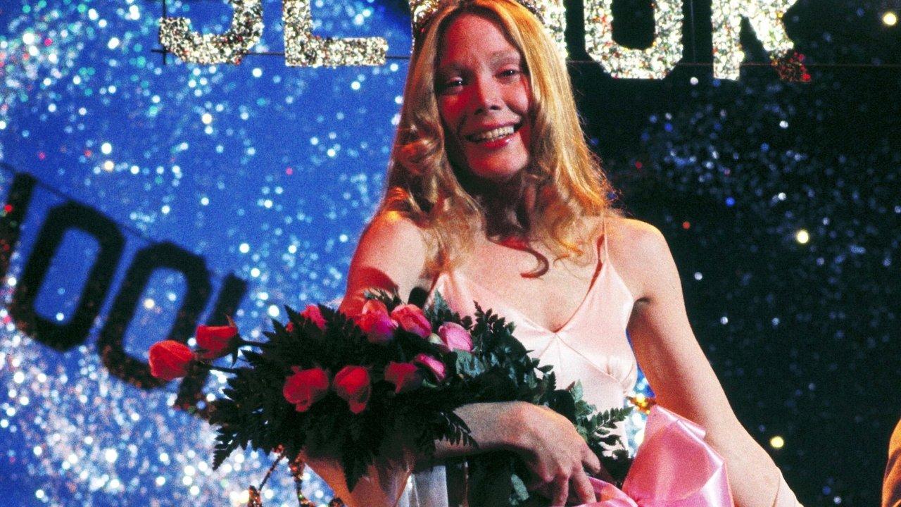 Carrie - Lo sguardo di Satana — L'umiliazione scatena il potere