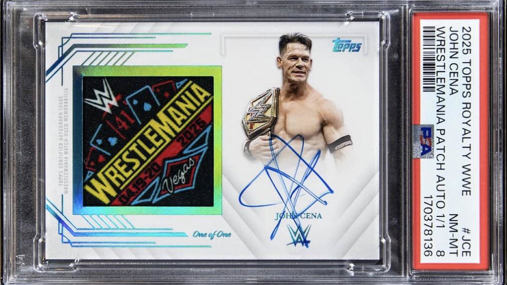 Immagine di John Cena: 329.400 dollari per la carta con il patch del diciassettesimo titolo WWE