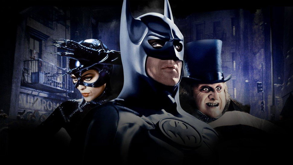 Michelle Pfeiffer è Catwoman in Batman Returns - Selina Kyle si ricuce da sola