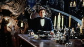 Frank Langella è il conte Dracula in Dracula - il fascino diventa seduzione