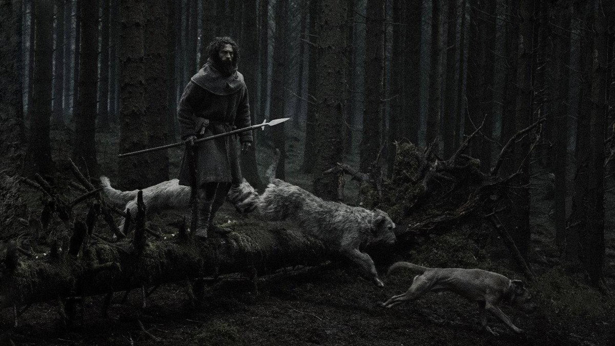 Immagine di Werwulf: il secondo trailer di Robert Eggers lancia la campagna delle lune piene