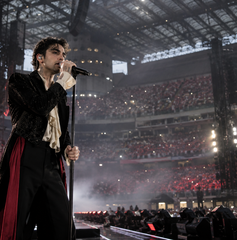 Copertina di Dove vedere Achille Lauro – Comuni Immortali stasera: orario, canale e streaming