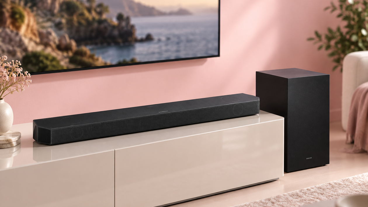 Immagine di Samsung HW-Q600H sotto i 300€, Dolby Atmos per dare peso a film e serie