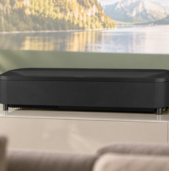 Copertina di Epson EH-LS800B, 1.261,65€ in meno per film 4K fino a 150 pollici
