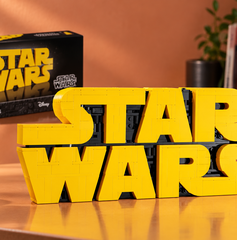 Copertina di Il logo LEGO Star Wars costa 48,99€ e merita un posto nella tua libreria
