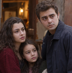Copertina di Dove vedere Tutto per la mia famiglia 2 stasera 8 ottobre: orario, Canale 5 e streaming