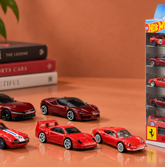 Copertina di Cinque Ferrari Hot Wheels a 19,93€ per iniziare una collezione in scala