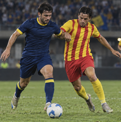 Copertina di Dove vedere Hellas Verona-Catanzaro oggi: orario e streaming gratis dell’anticipo di Serie B