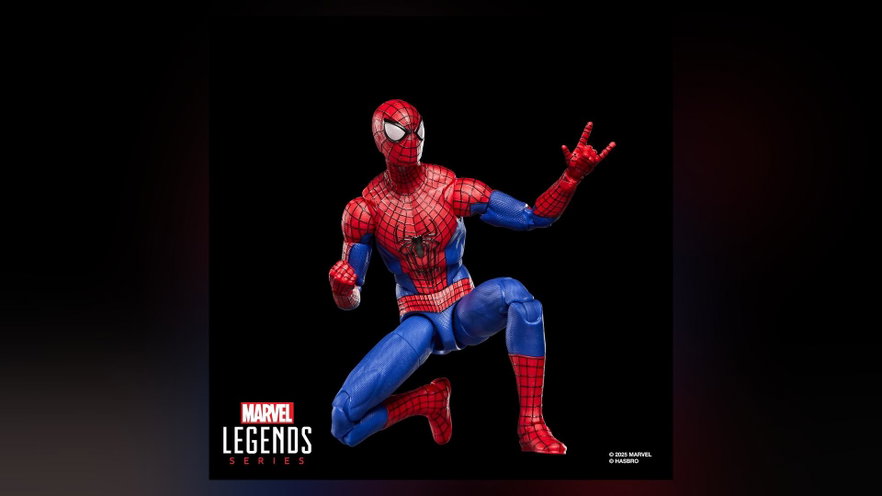 The Amazing Spider-Man Marvel Legends a 34,99€, scegli tu la posa da film