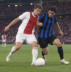 Copertina di Dove vedere Ajax-Atalanta oggi 22 ottobre: orario, canali TV e streaming di Conference League