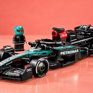LEGO Mercedes-AMG F1 W15 a soli 17,45€, per chi ama la Formula 1