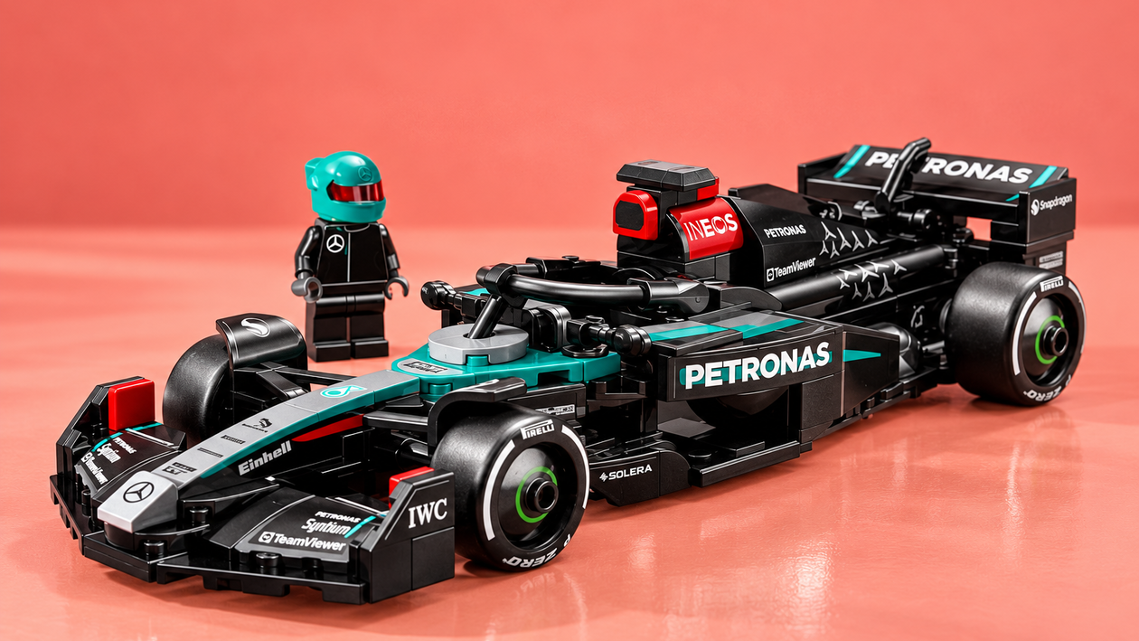Immagine di LEGO Mercedes-AMG F1 W15 a soli 17,45€, per chi ama la Formula 1