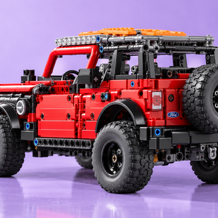 Costruisci il LEGO Technic Ford Bronco a 44,99€, il minimo di sempre