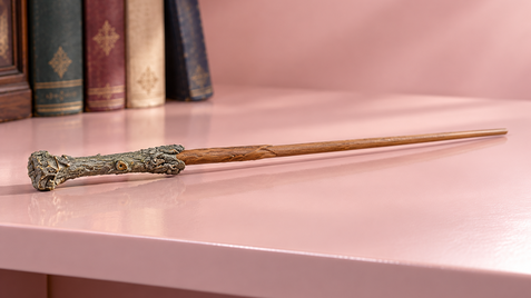 The Noble Collection Harry Potter, bacchetta ufficiale da esporre a 27,04€