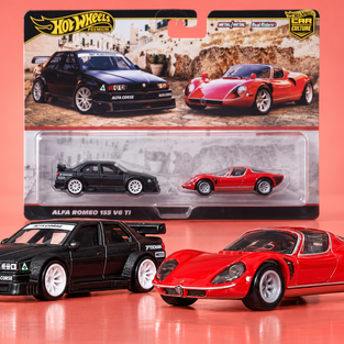 Hot Wheels Premium abbina due Alfa Romeo a 32,83€, da esporre insieme