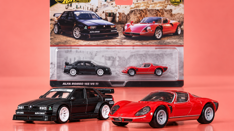 Hot Wheels Premium abbina due Alfa Romeo a 32,83€, da esporre insieme