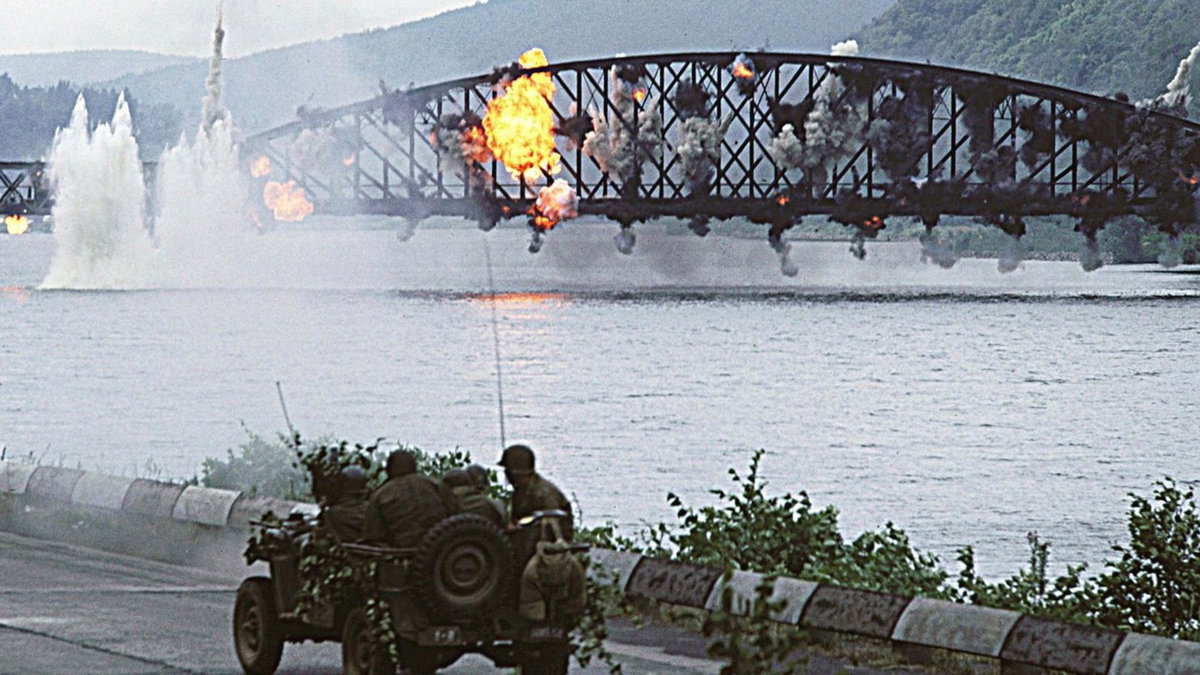 Immagine di Il ponte di Remagen, stasera in tv su Rai Movie: trama, cast e streaming