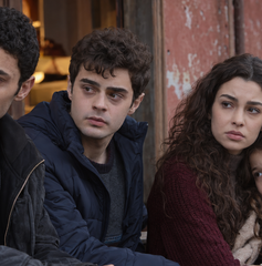 Copertina di Dove vedere Tutto per la mia famiglia stasera 29 ottobre 2026: orario, canale e streaming