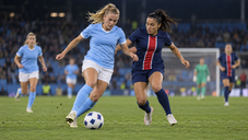 Copertina di Dove vedere Manchester City-PSG oggi: orario e streaming della Champions femminile