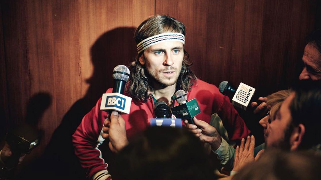 Copertina di Quello che non uccide: Sverrir Gudnason, da Borg McEnroe al nuovo Millennium