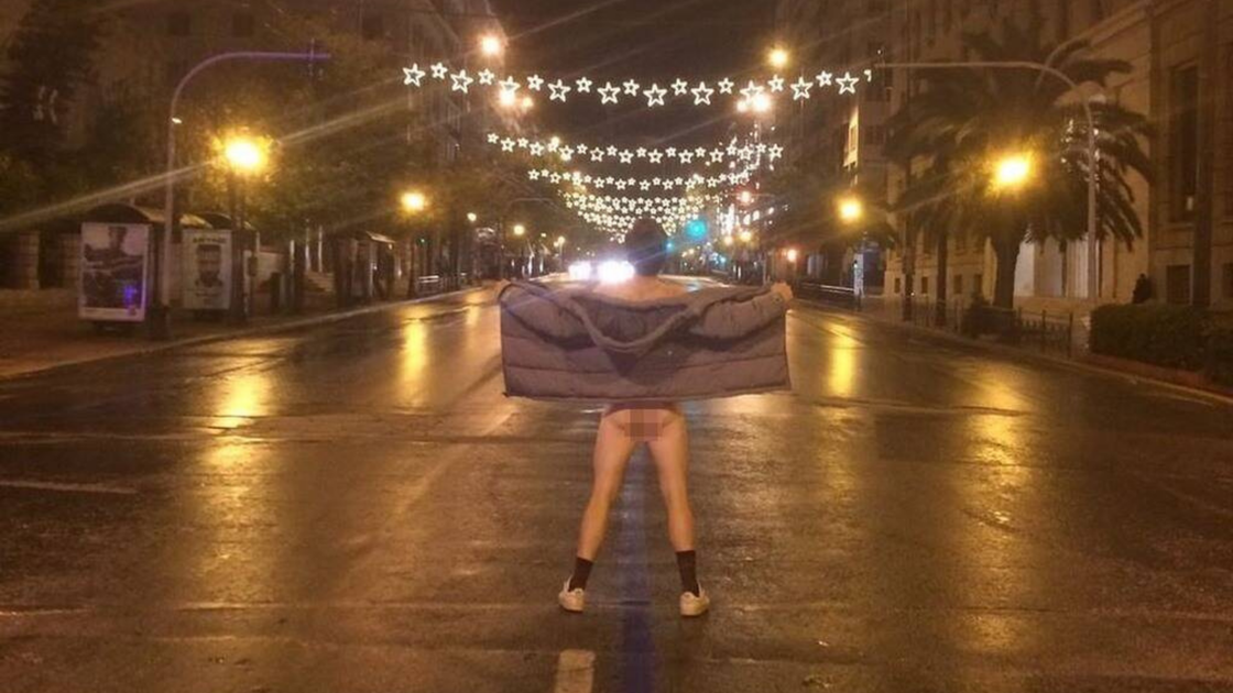 Copertina di Monday, cosa sappiamo del nuovo progetto di Sebastian Stan (oltre al fatto che lo vedremo nudo)