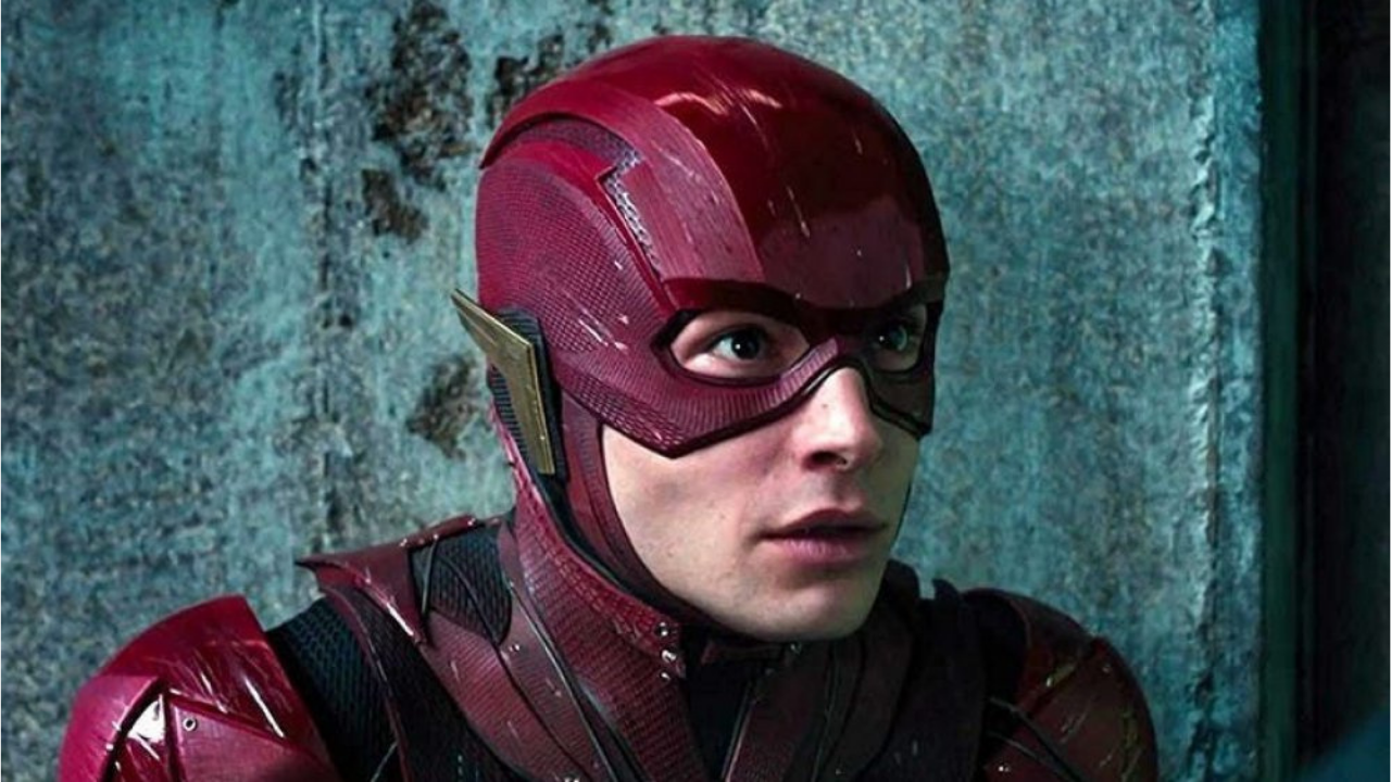 Immagine di The Flash, il dilemma di Warner: scaricare o no Ezra Miller?