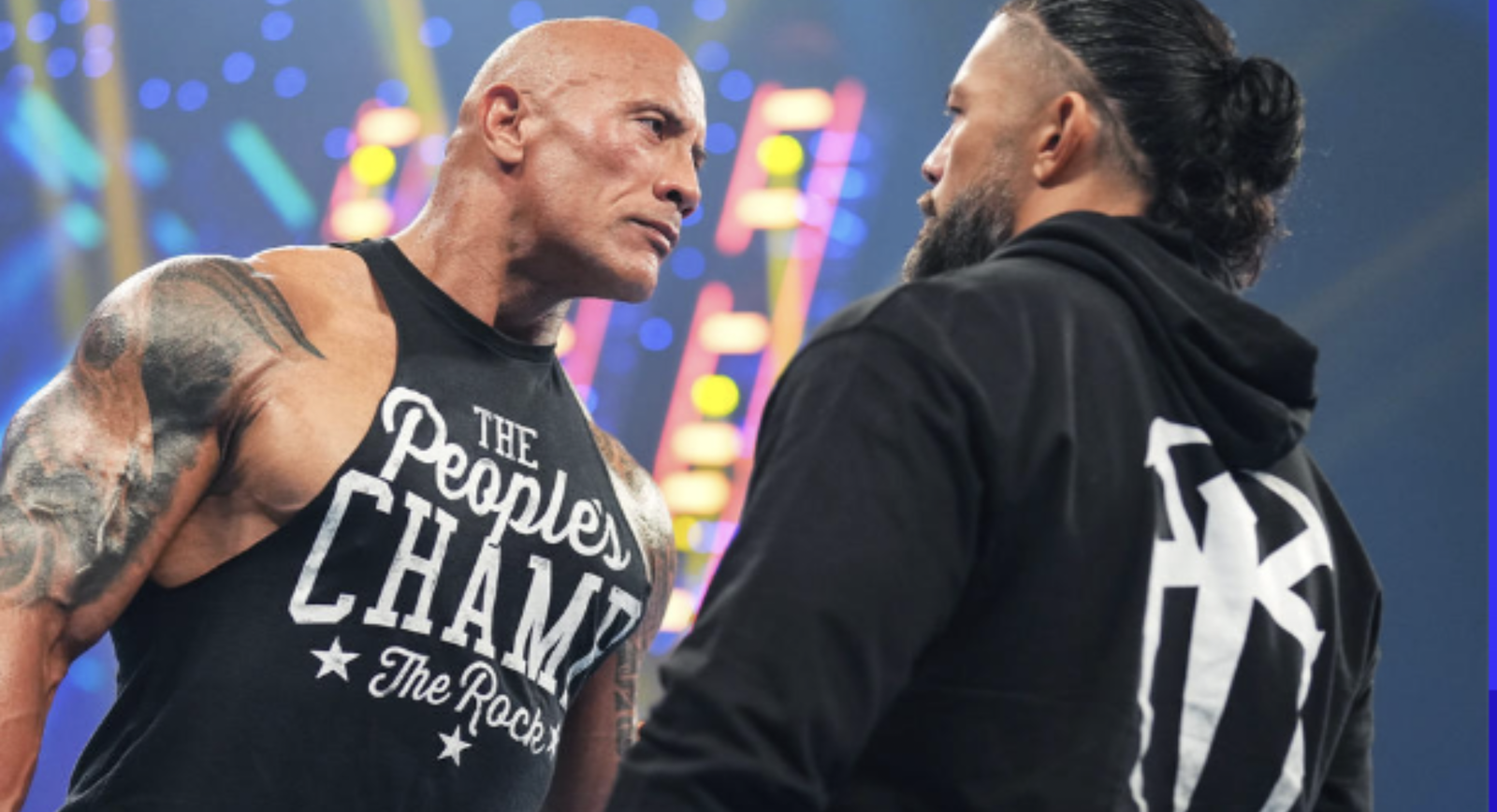 Immagine di WWE, The Rock affronterà Roman Reigns a WrestleMania