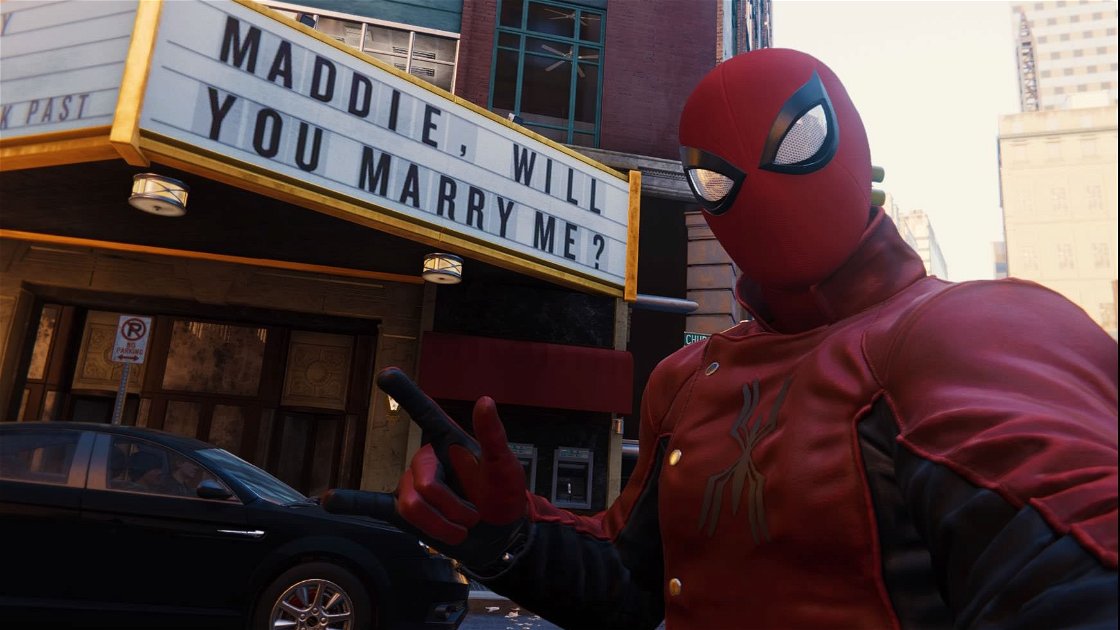 Copertina di Spider-Man: fan chiede alla fidanzata di sposarlo in un easter egg del gioco, lei lo lascia