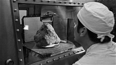Copertina di La più antica roccia terrestre è stata ritrovata sulla Luna?