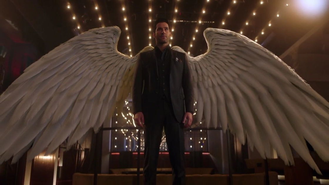 Copertina di Lucifer: sedici nuovi episodi per la quinta e ultima stagione