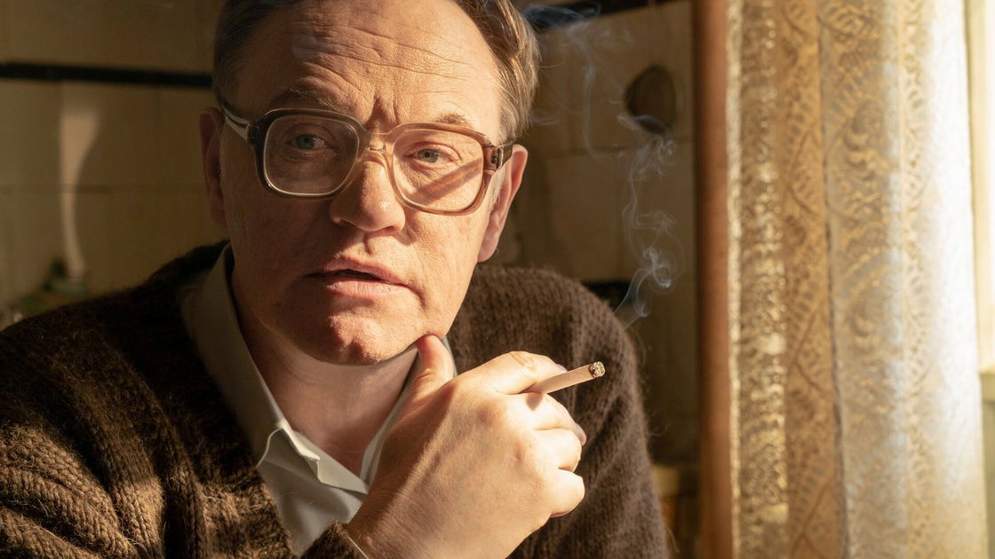 Copertina di Chernobyl: la serie e il confronto con la realtà, in video e nelle parole degli esperti e di chi c'era