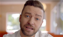 Copertina di Justin Timberlake mantiene le distanze (nella neve): la foto e l’appello ai fan