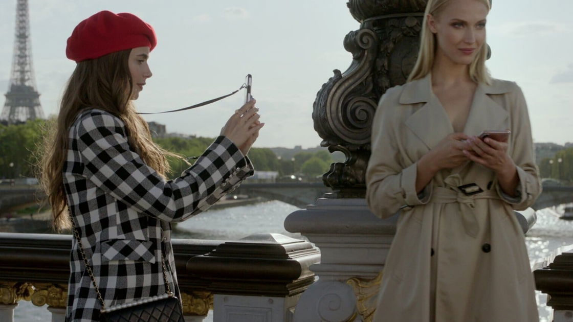 Copertina di Emily in Paris 2 in arrivo, cosa sappiamo sulla nuova stagione