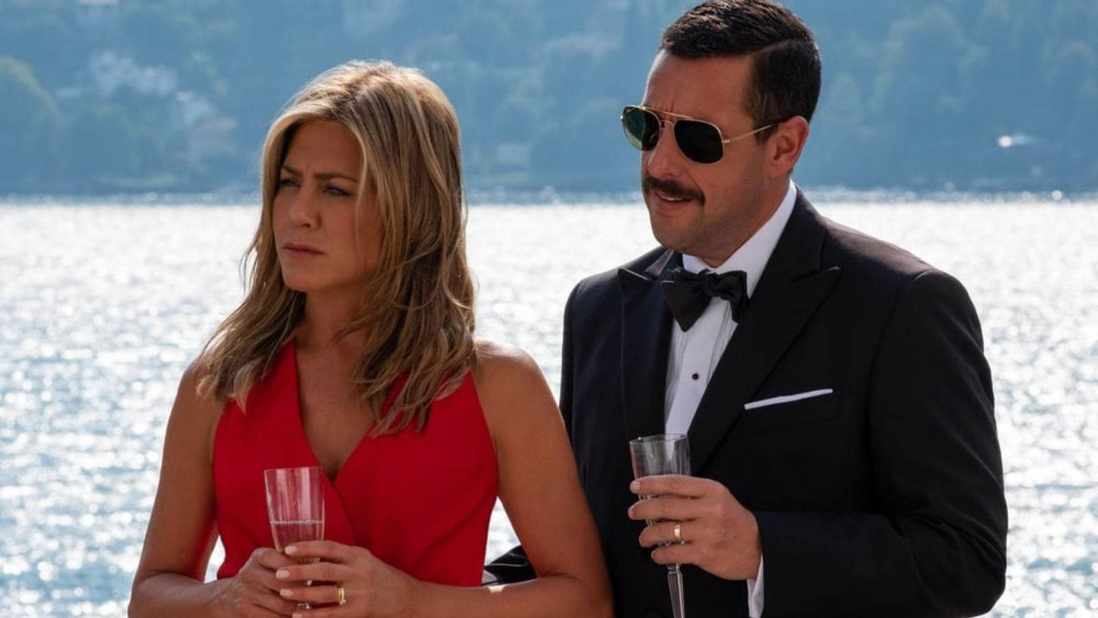 Immagine di Alla premiere di Murder Mystery 2 Jennifer Aniston rimprovera Adam Sandler per il suo look [VIDEO]