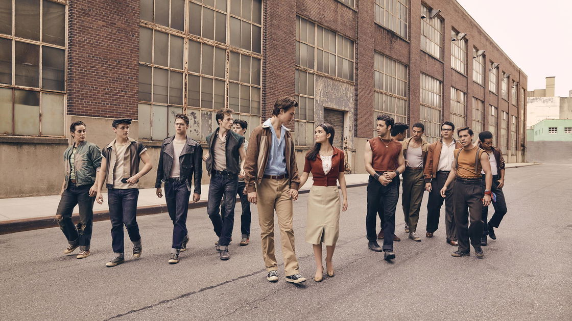 Copertina di West Side Story: il musical di Steven Spielberg si presenta con un primo teaser