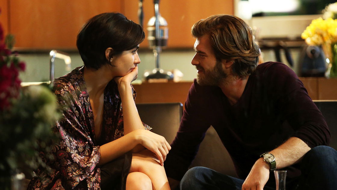 Copertina di Brave and Beautiful: dove guardare in TV e in streaming la nuova serie turca di Canale 5