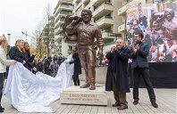 Copertina di Bud Spencer: a Budapest la statua che omaggia l'attore Carlo Pedersoli