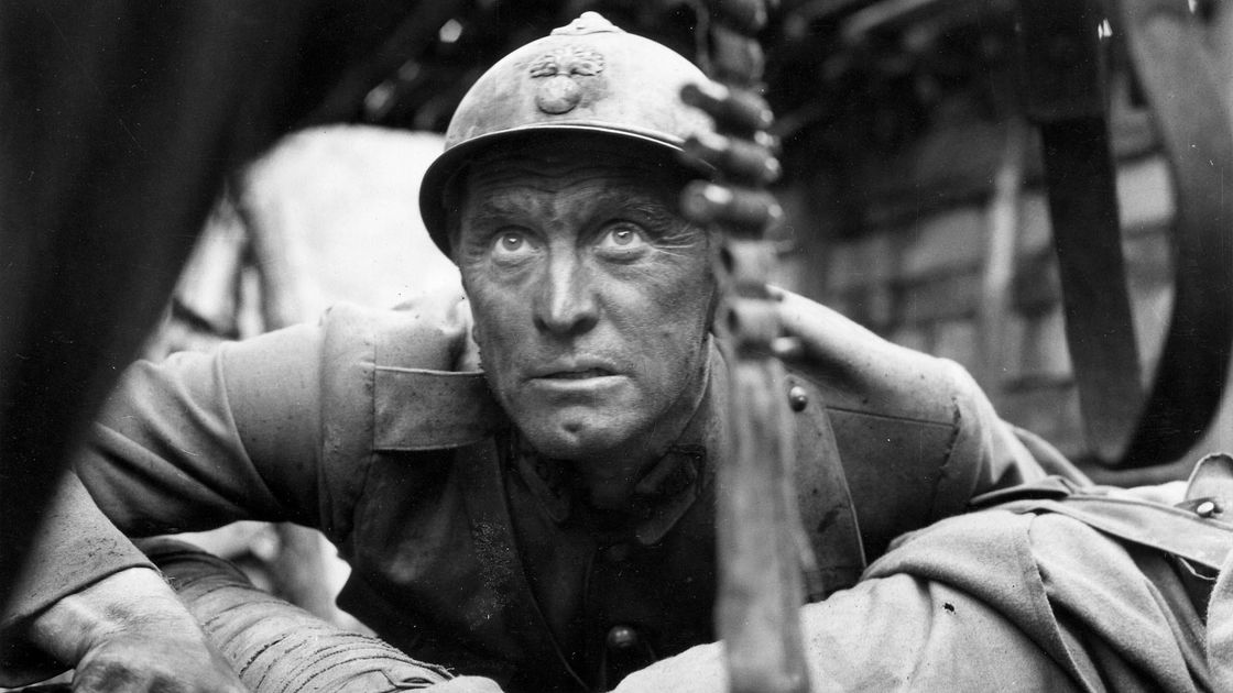 Copertina di Kirk Douglas: i ruoli più memorabili del titano di Hollywood
