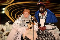Copertina di Oscar 2019: il look più memorabile è quello di Melissa McCarthy (e dei suoi coniglietti)