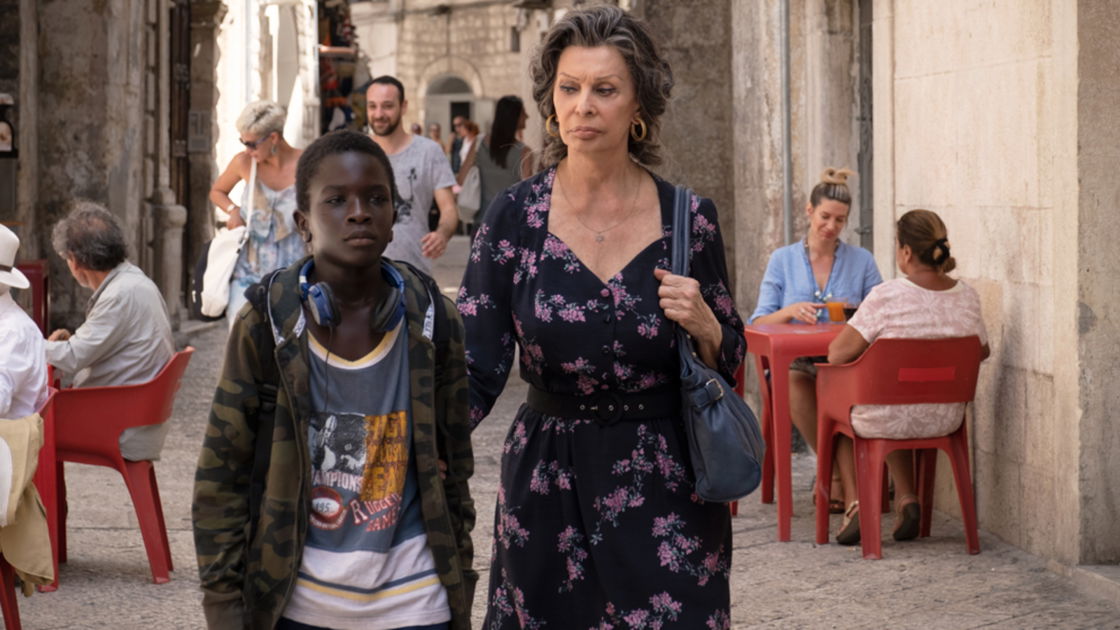 Copertina di La vita davanti a sé: cosa sappiamo del grande ritorno cinematografico di Sophia Loren