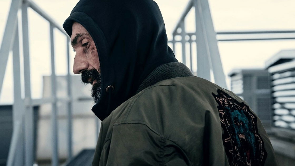 Copertina di La Belva: il trailer del dramma d'azione con Fabrizio Gifuni