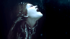 Copertina di Black Mirror, il nuovo video gameplay dell'horror gotico