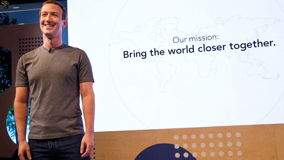 Copertina di Coronavirus: troppe videochiamate, Zuckerberg teme per i server di Facebook